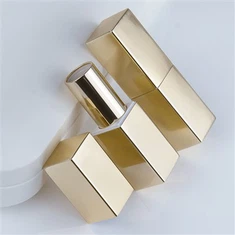 Tube tad-deheb tal-lipstick